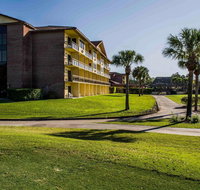 Quality Inn and Suites Golf Resort - Accommodation Rooms