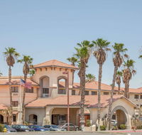 Ramada by Wyndham Barstow - Accommodation Rooms