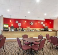 Ramada by Wyndham Titusville/Kennedy Space Center - Accommodation Rooms