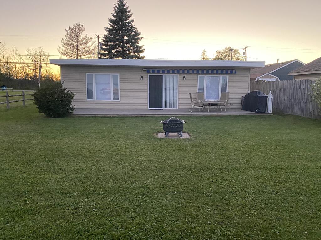 Reel Em' Inn - thumb 0