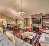 Remodeled House with Deck in Massanutten Resort - Accommodation Rooms