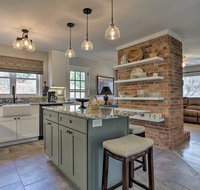 Renovated Mountain Home, 5 Mins to Downtown Boone! - Accommodation Rooms