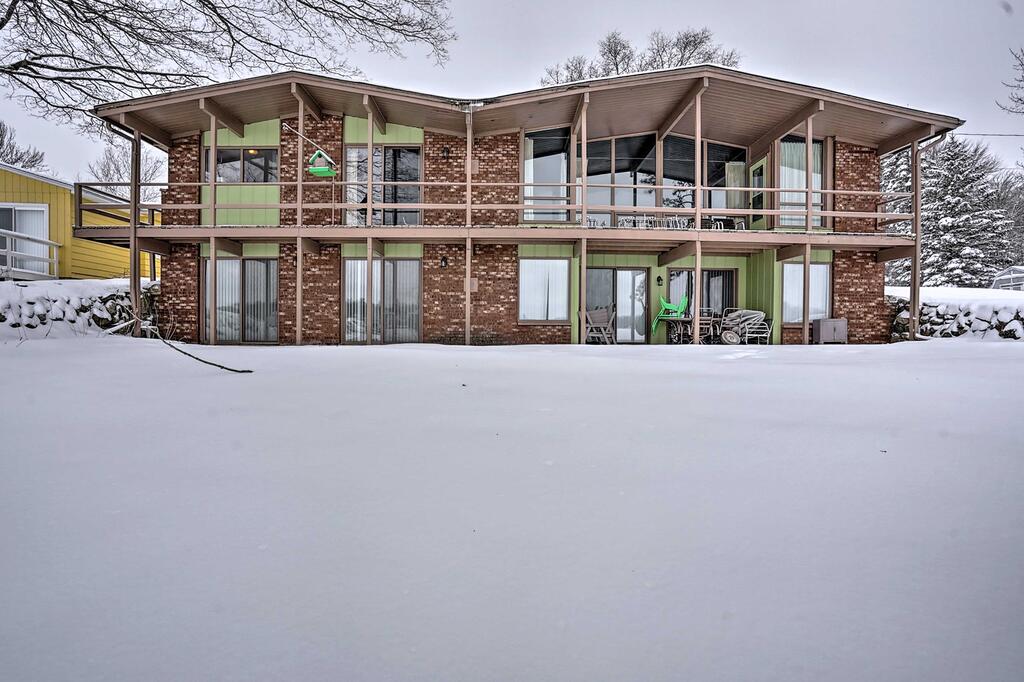 Retro Retreat With Private Dock On Crooked Lake! - thumb 3