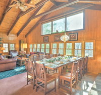 Riverfront Cabin in Alger with Patio  WiFi - Accommodation Rooms