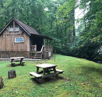 Rustic Cabin by the Creek - Accommodation Rooms