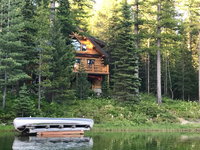 Rustic Lakefront Cabin about 12 Mi to Glacier Ntl Park Accommodation Rooms