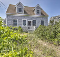 Sea Watch' Oceanfront Dennis Port Cottage - Accommodation Rooms