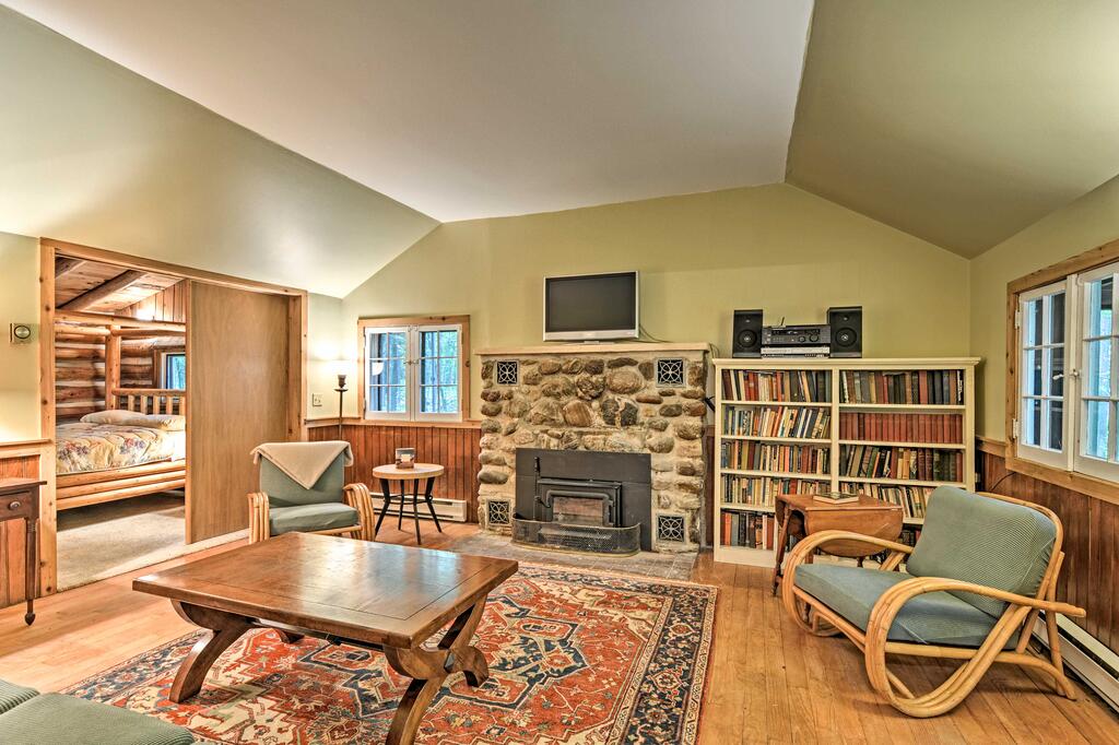 Secluded Family Cabin Less Than 1Mi To Lake Michigan! - thumb 1