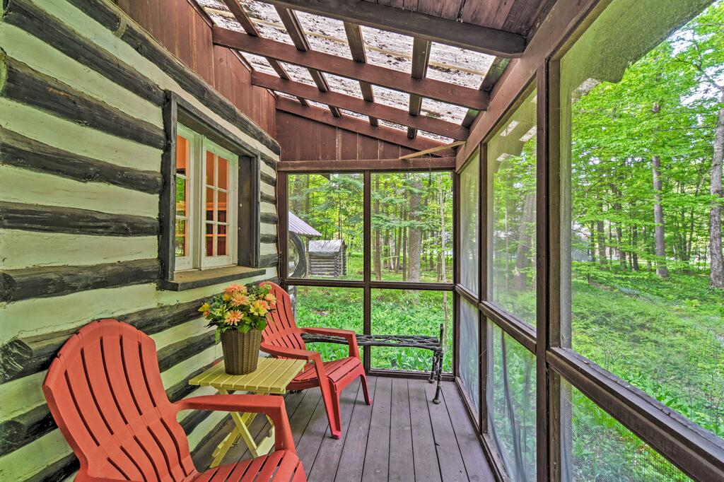 Secluded Family Cabin Less Than 1Mi To Lake Michigan! - thumb 2