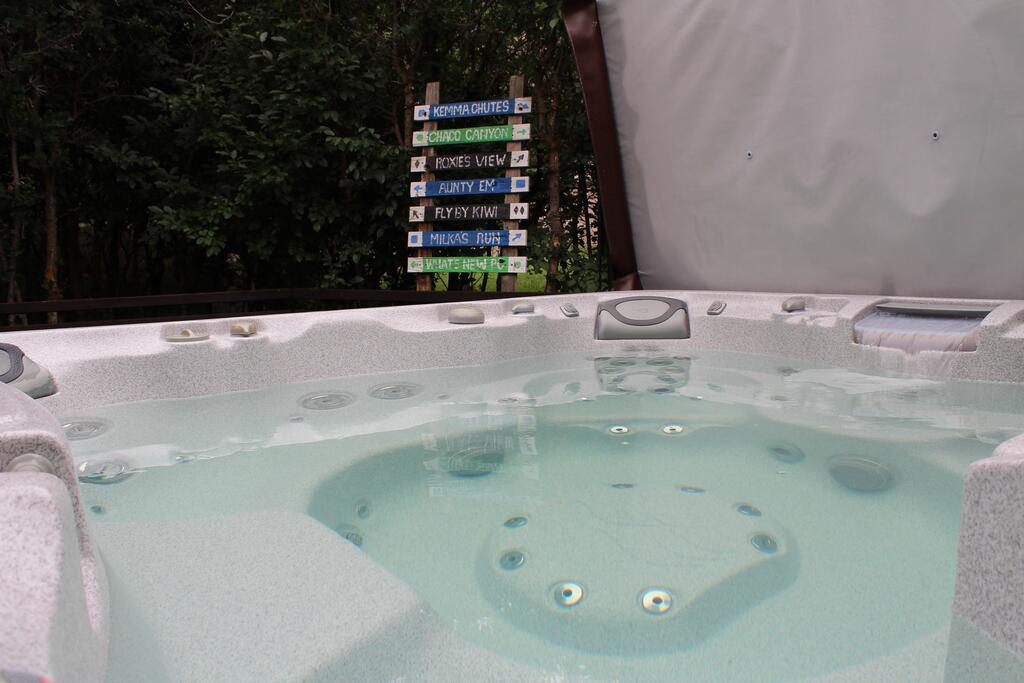 Secluded Mountain Escape*Extra Large Hot Tub* - thumb 3