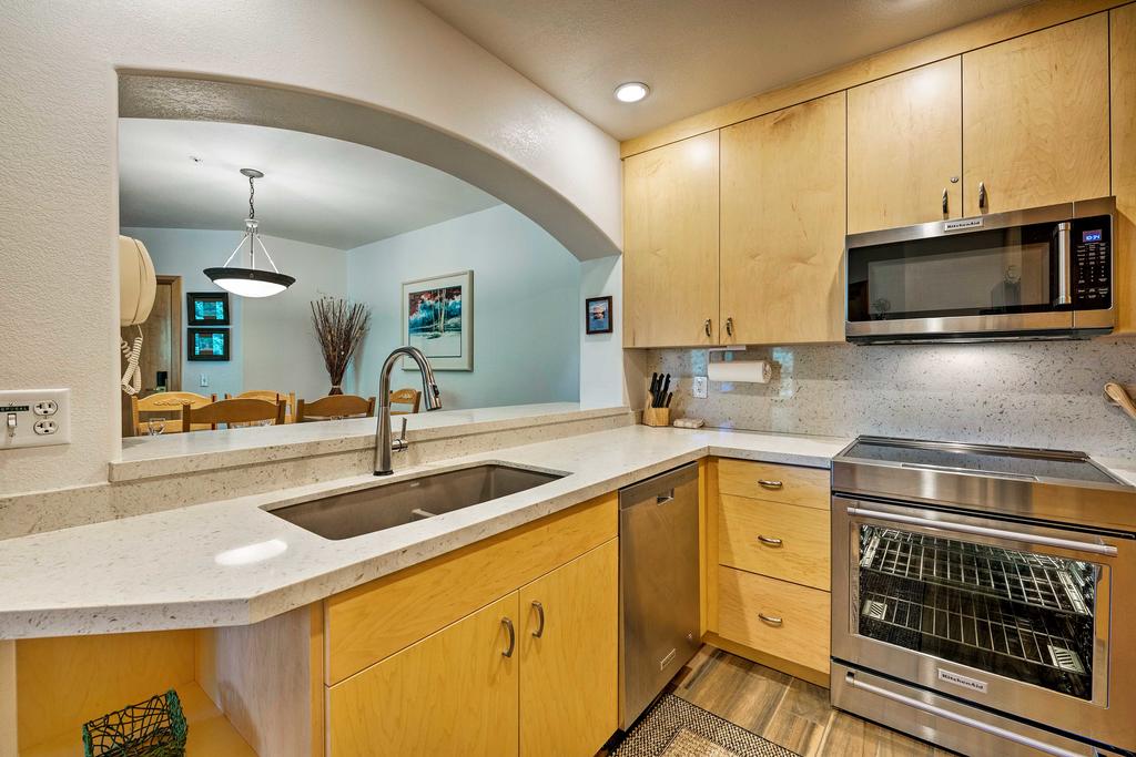 Ski-In And Ski-Out Solitude Condo With Rooftop Hot Tub! - thumb 3