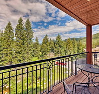 Ski-In and Ski-Out Solitude Condo with Rooftop Hot Tub! - Accommodation Rooms