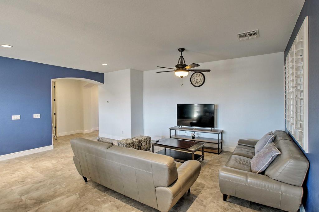 Spacious Event-Friendly Family Home In Casa Grande - thumb 3