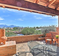 Step-Free Green Valley Condo with Mtn Views & Patio! - Accommodation Rooms