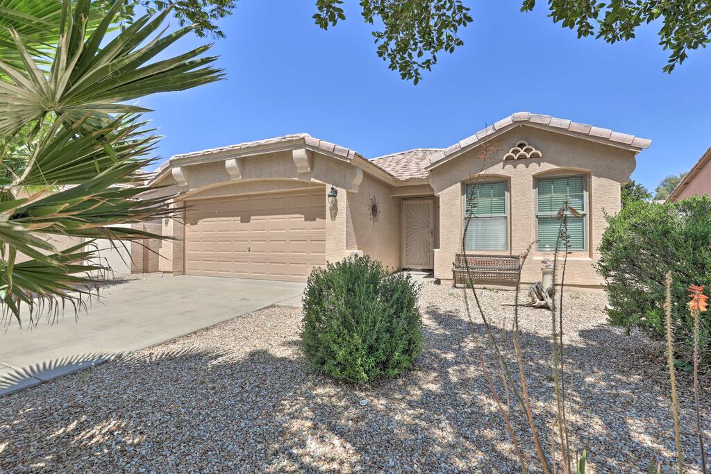 Suburban Abode With Patio, 4Mi To Golf & Parks! - thumb 2