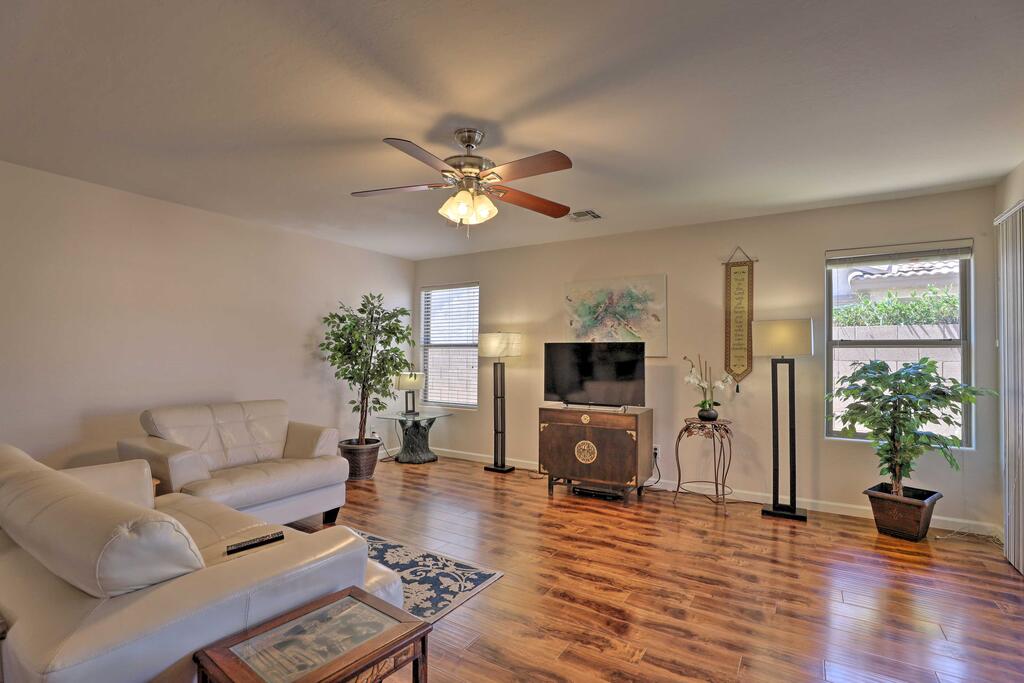 Suburban Abode With Patio, 4Mi To Golf & Parks! - thumb 0