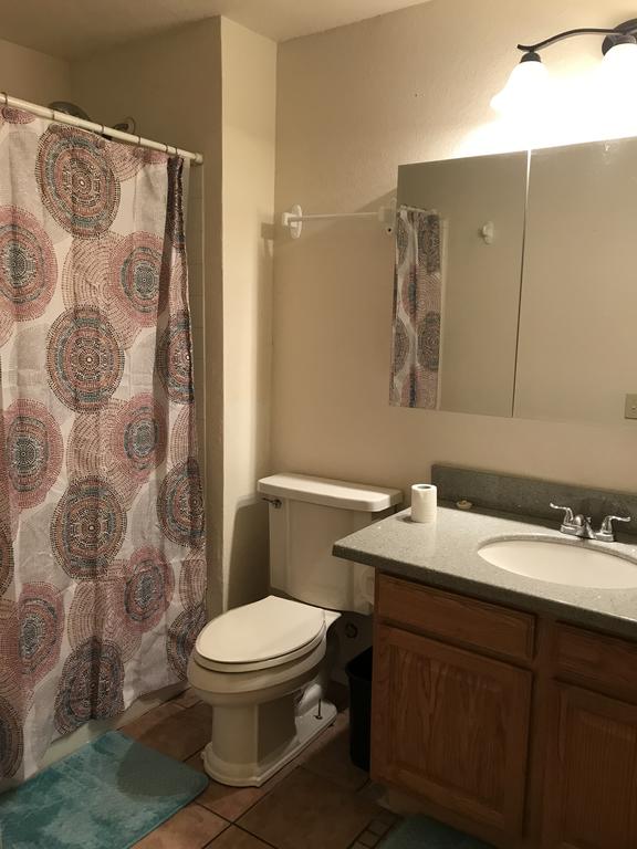 Susies Suites-Oakl - thumb 0