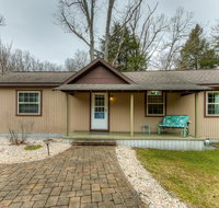 Swallow Falls Cabin #3 - Accommodation Rooms