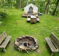Tentrr - Sycamore Hill Farm Creekside - Accommodation Rooms