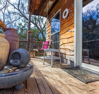 The Cedar House at Creekside Camp & Cabins - Accommodation Rooms