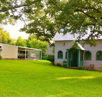 The Cottage on Lake Graham - Accommodation Rooms