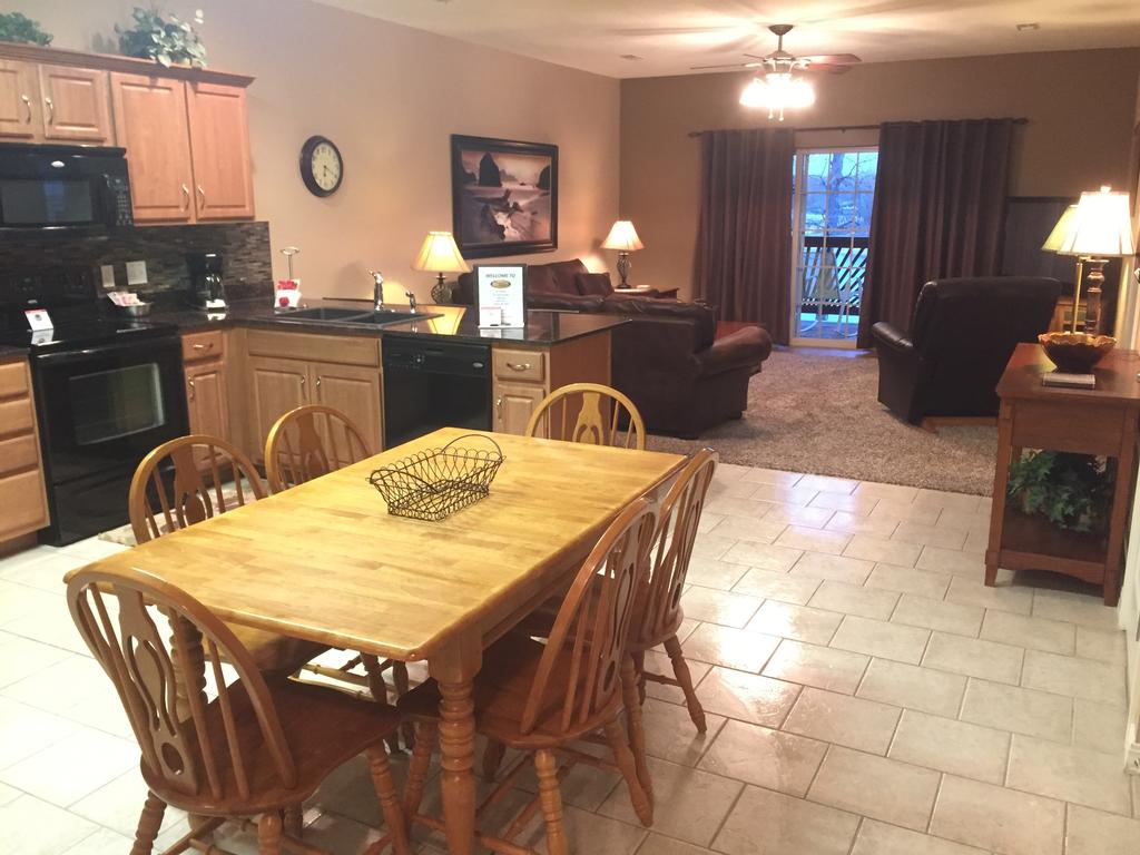 Tina Condo B-3 - thumb 0