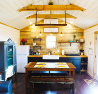 Tiny Home Cabin with a Priceless Sunset - Accommodation Rooms