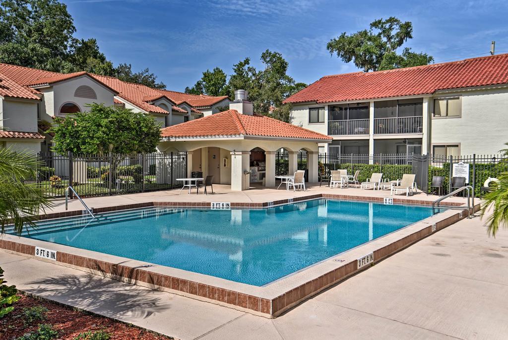 Titusville Condo With Comm Pool And Screened Patio - thumb 1