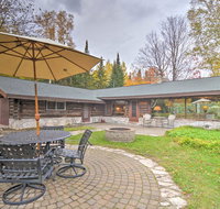 Trout Lake Cottage  Guesthouse with Beach Access - Accommodation Rooms