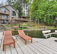 Ultimate Summer Escape with Dock Kayaks Etc - Accommodation Rooms