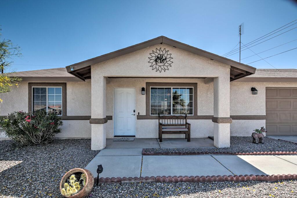 Updated Home With Yard - 2Mi To Lake Havasu State Park - thumb 1
