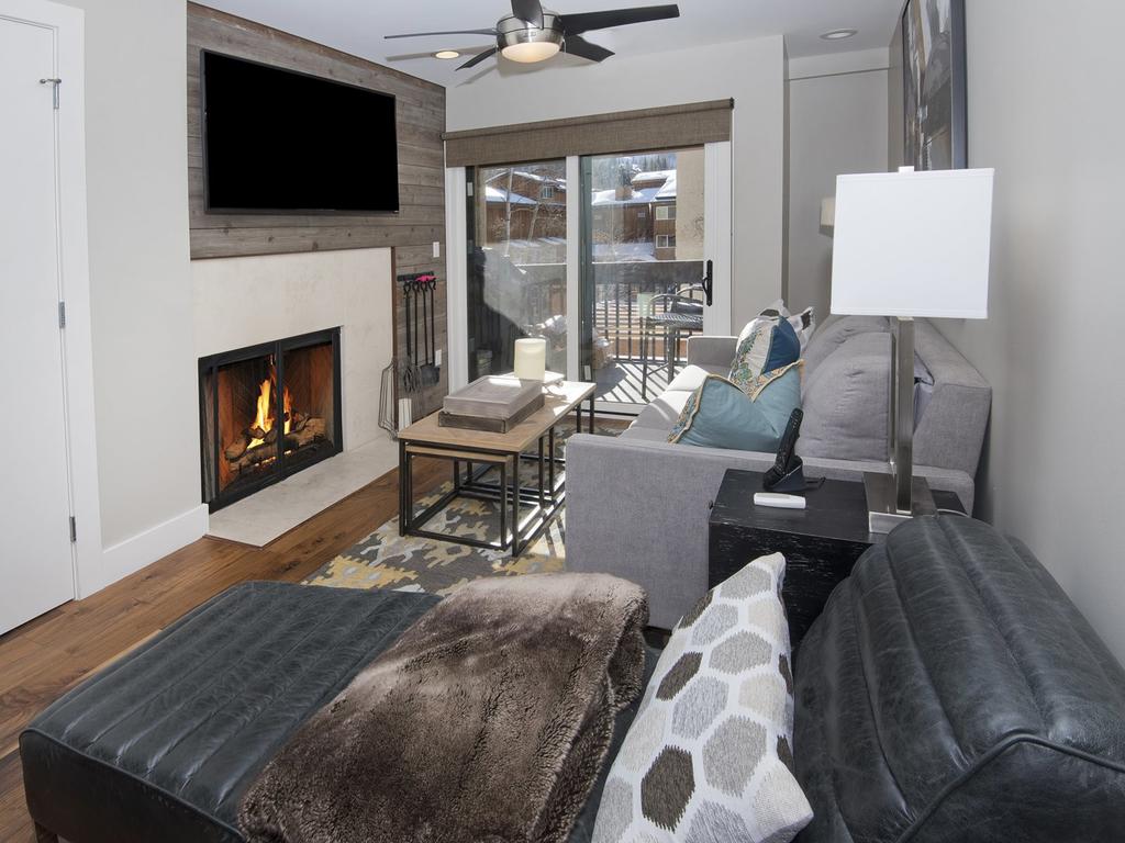 Vail 21 Condo 301 - thumb 2