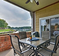 Waterfront 1st-Floor Condo - Easy In  Out Access - Accommodation Rooms