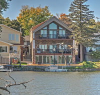 Waterfront Black Hawk Lake Home w/Game Room Bikes - Accommodation Rooms