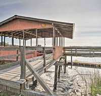 Waterfront Colonels Island Home - Boat Slip & Dock! - Accommodation Rooms