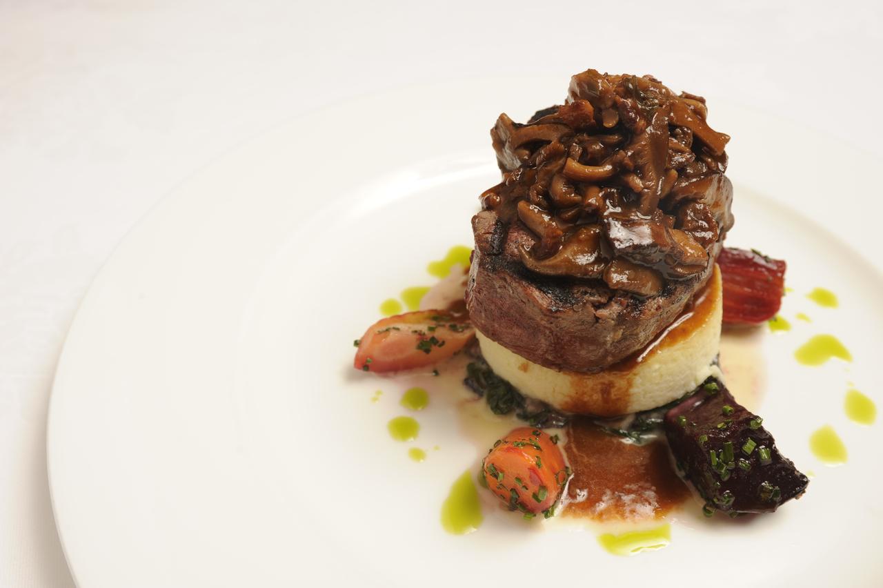 The Hotel Captain Cook - thumb 7