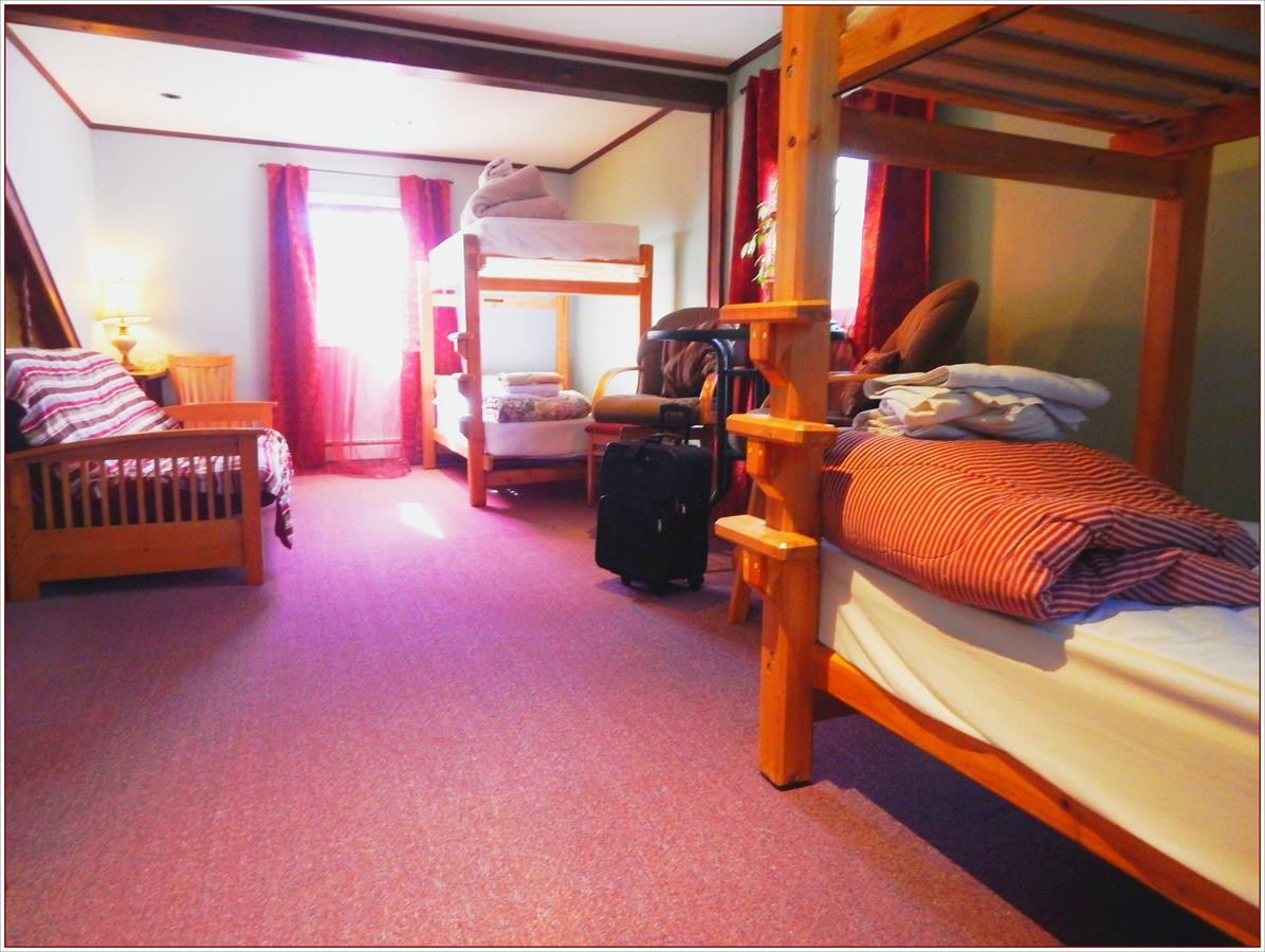 Billie's Backpackers Hostel - thumb 15