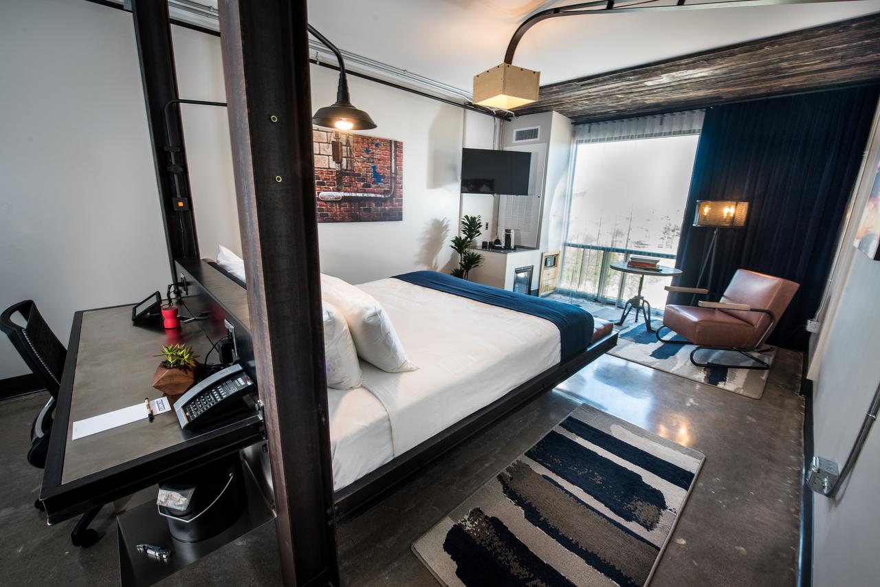 Found Re Phoenix - thumb 44