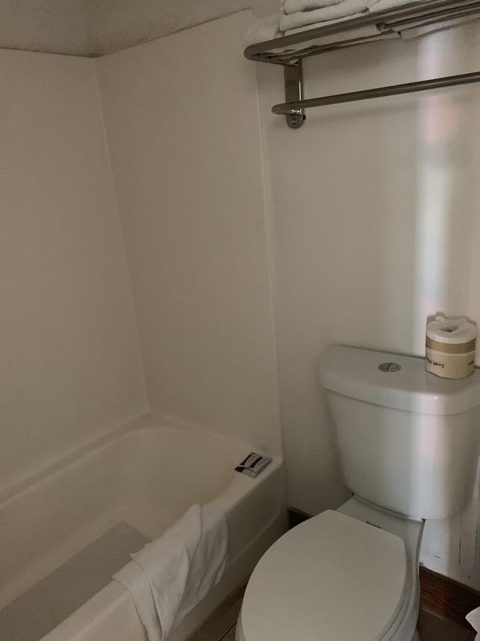 Windsor Inn - thumb 11