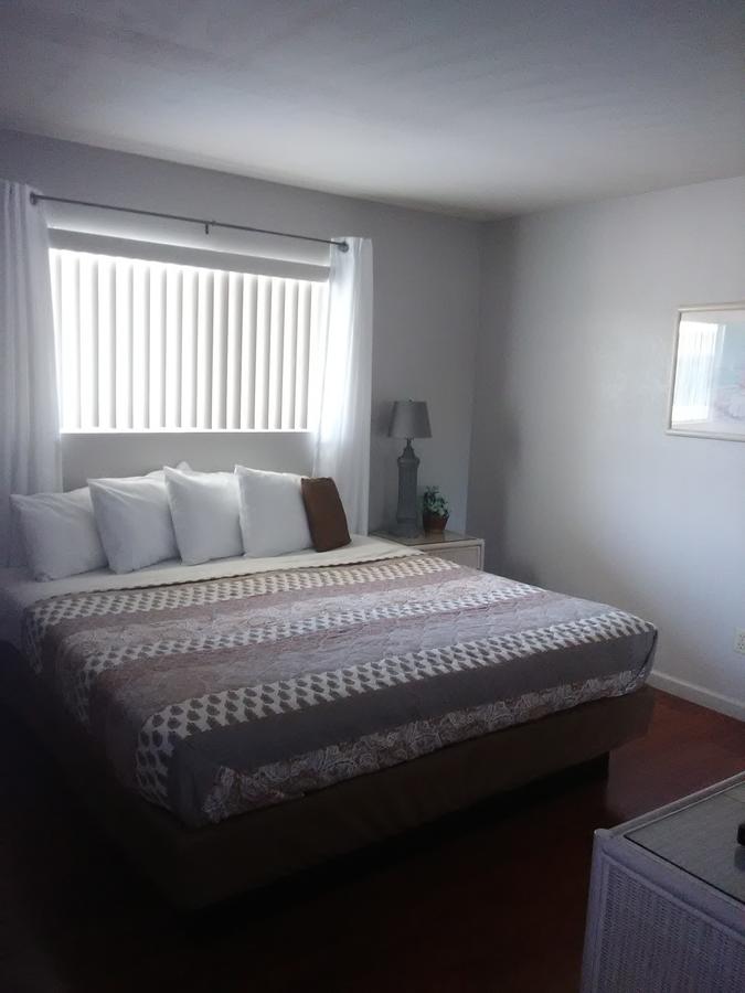 Hidden Palms Resort & Condominiums - thumb 6