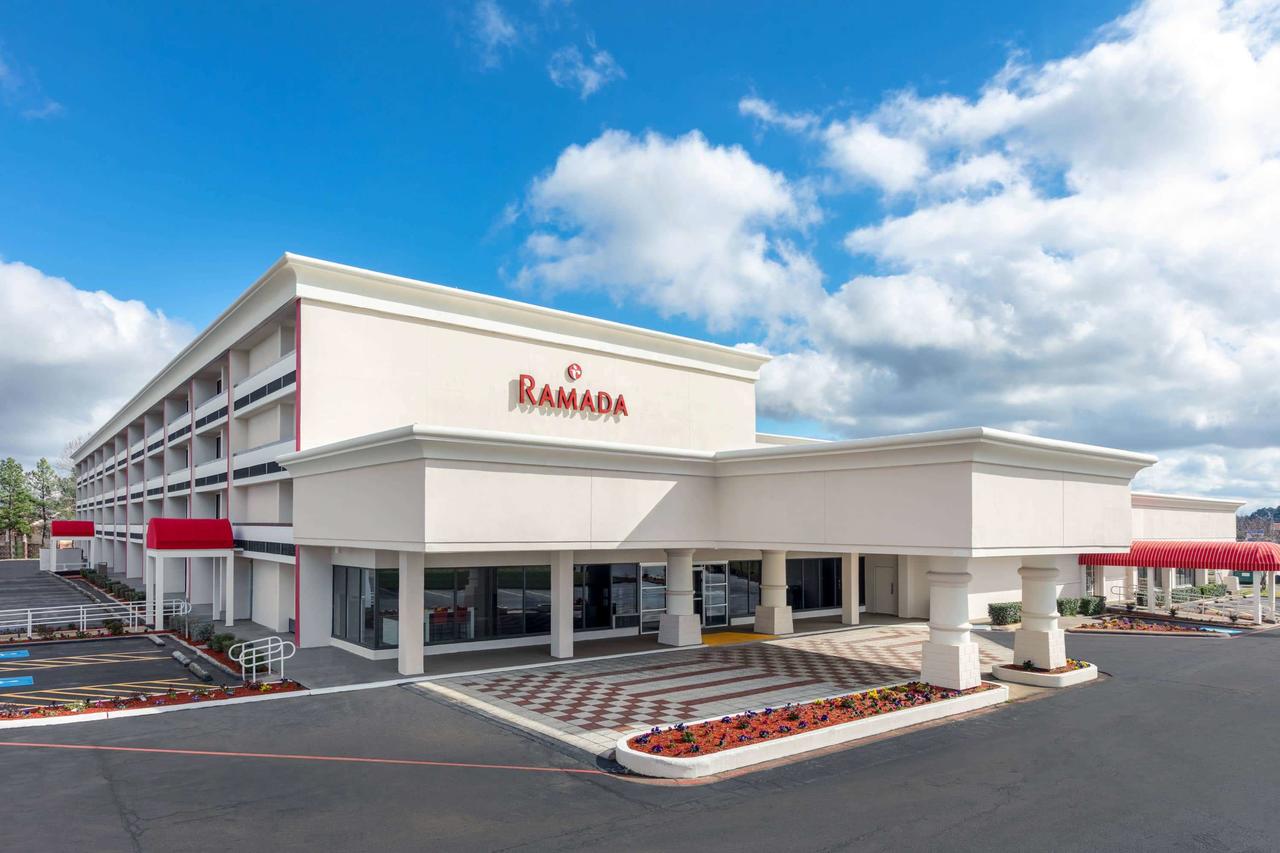 Ramada By Wyndham Texarkana - thumb 41