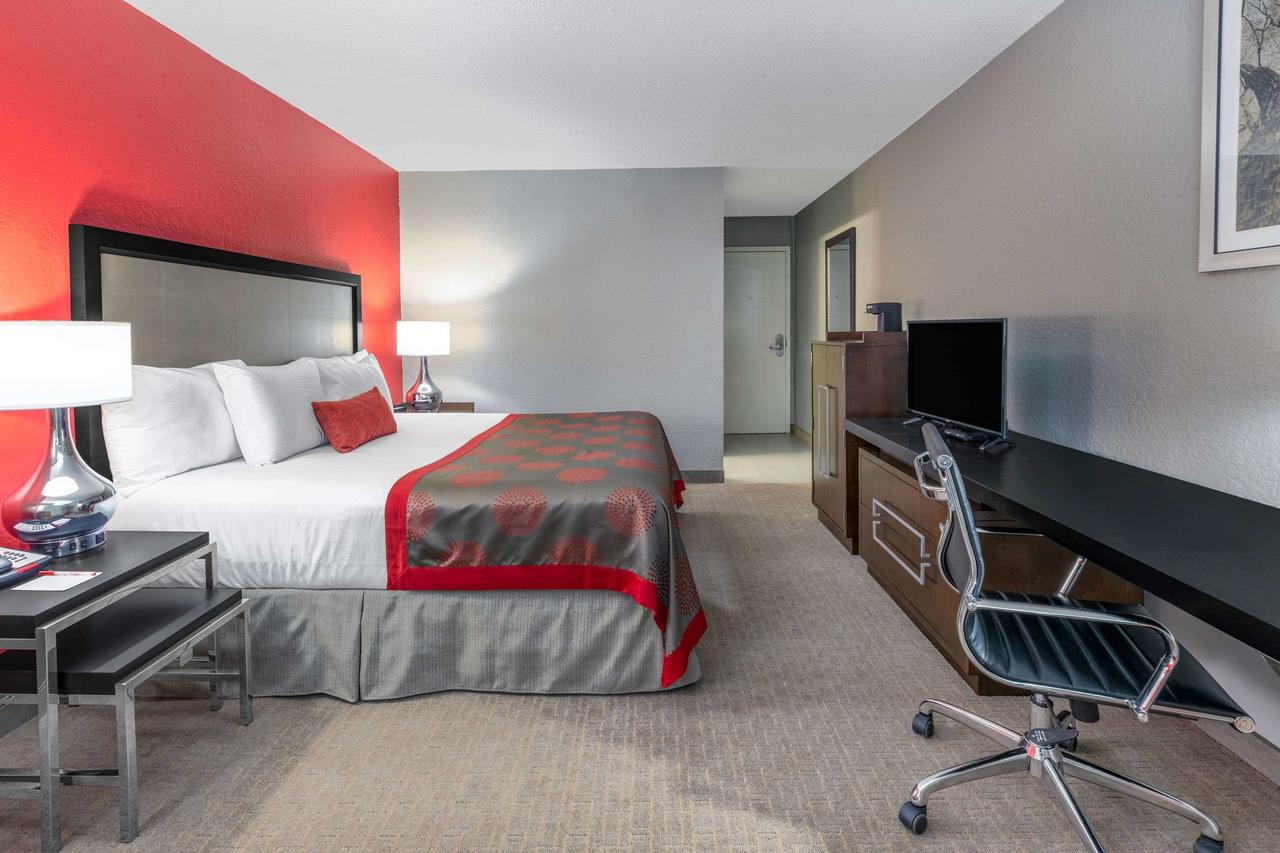 Ramada By Wyndham Texarkana - thumb 43