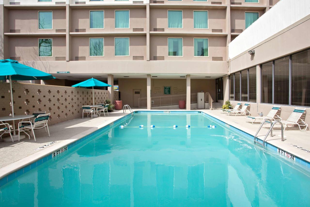 La Quinta By Wyndham Downtown Conference Center - thumb 5