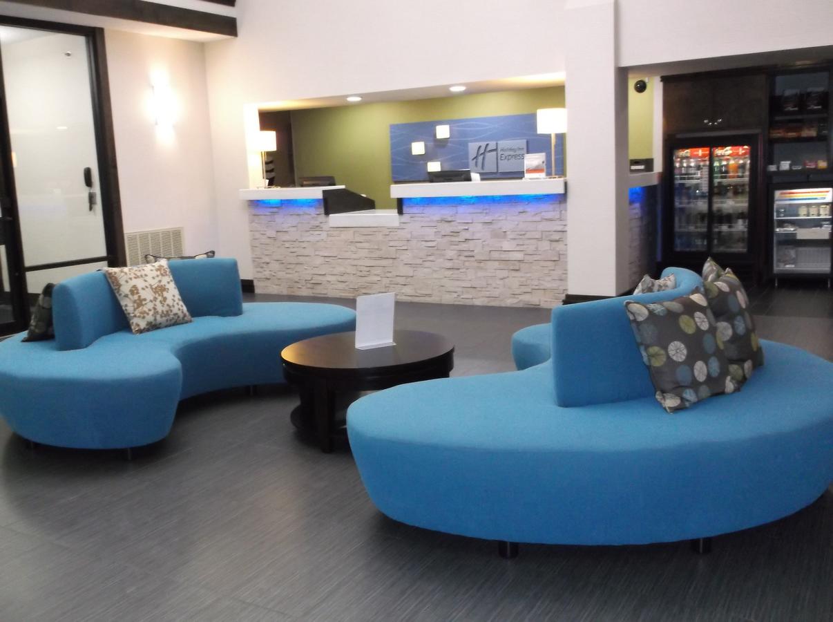 Holiday Inn Express Hotel & Suites Bentonville - thumb 16