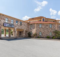 Knights Inn and Suites Searcy - Accommodation Rooms