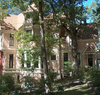 1884 Wildwood Bed and Breakfast Inn - Accommodation Rooms