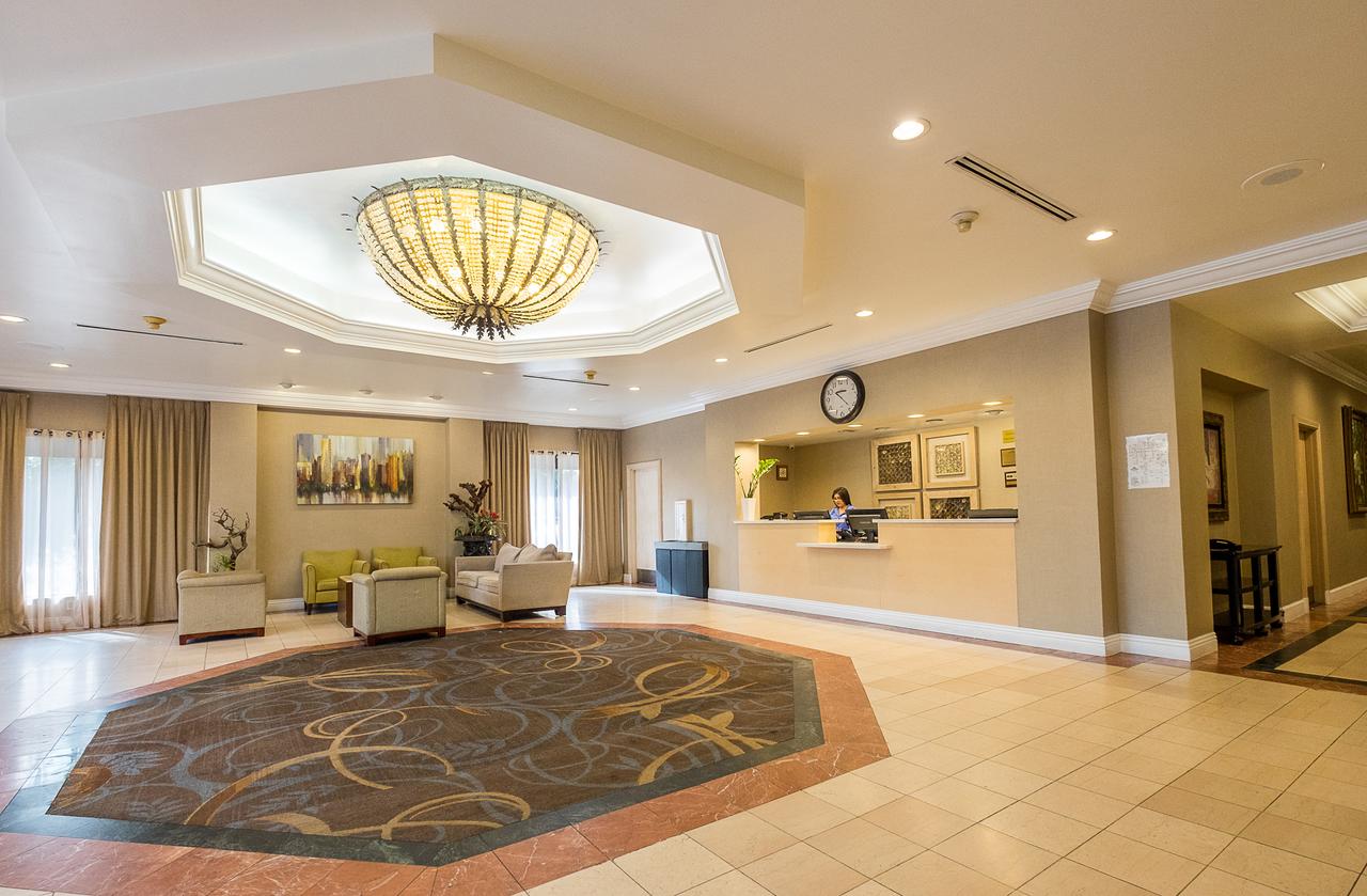 Howard Johnson By Wyndham Fullerton/Anaheim Conference Cntr - thumb 5