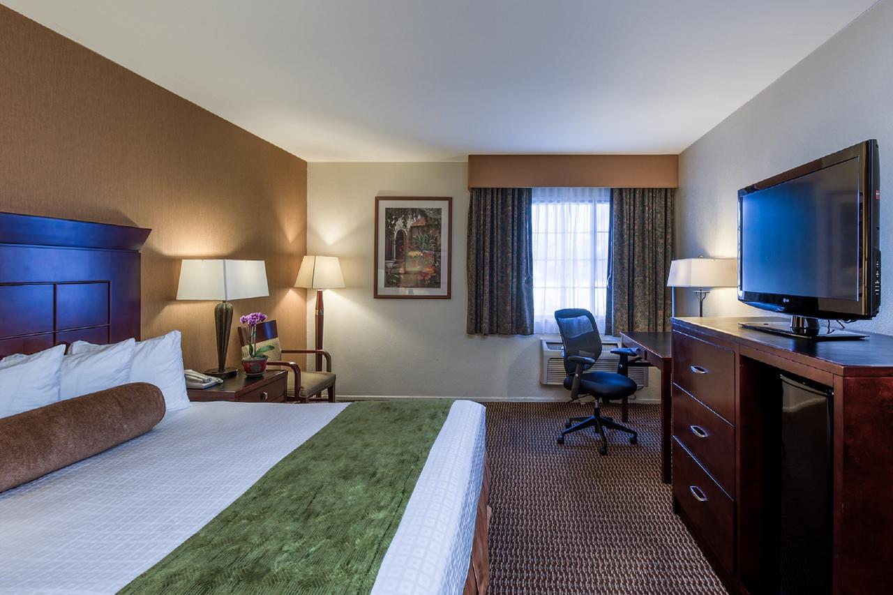 Best Western Plus Carpinteria Inn - thumb 11