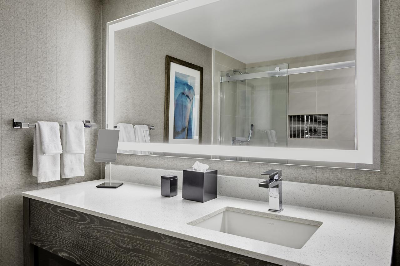 Ventura Beach Marriott - thumb 13