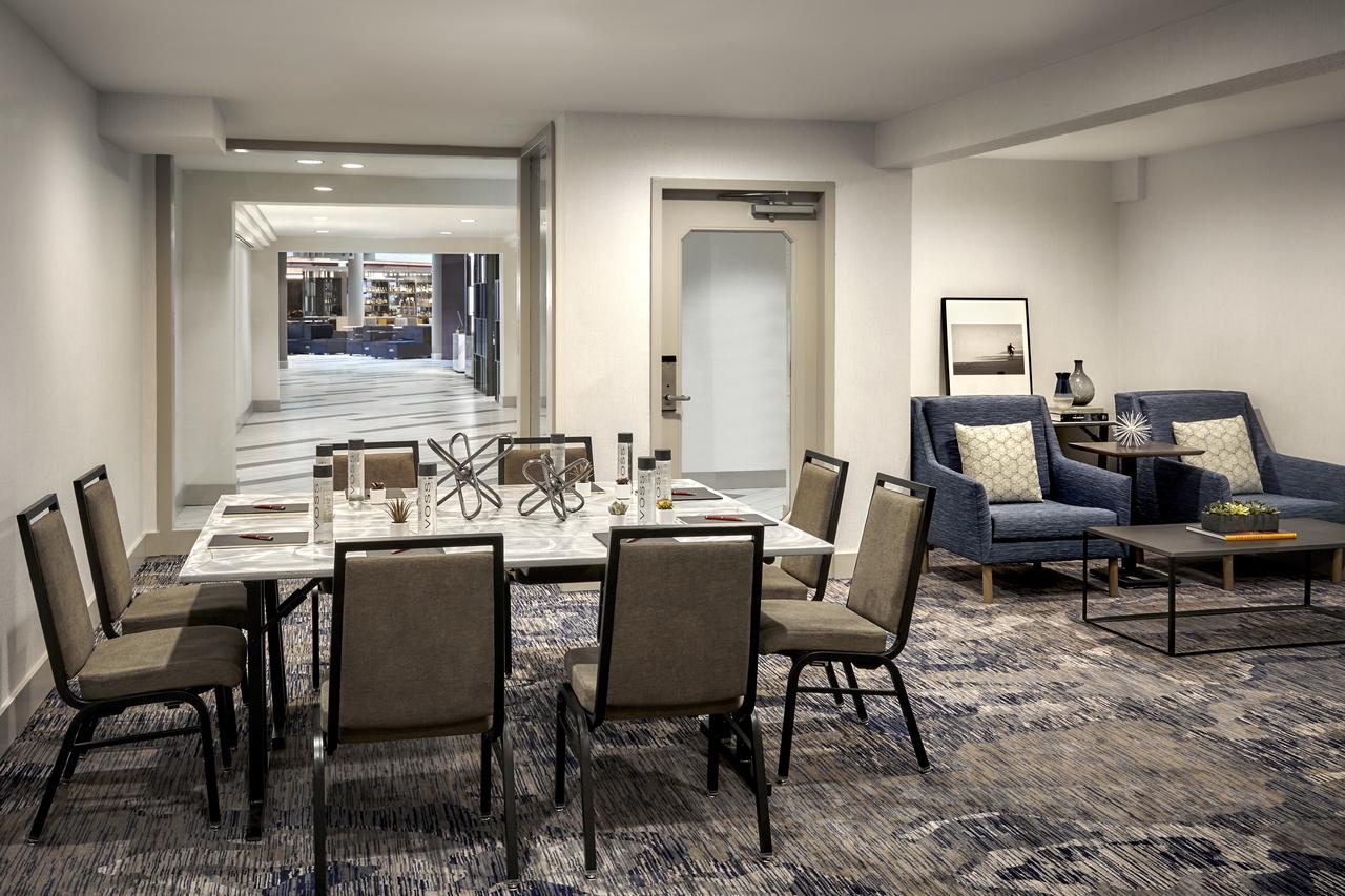 Ventura Beach Marriott - thumb 39